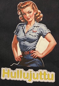 Pin-up tyttö amerikanautoharrastajan paitaan